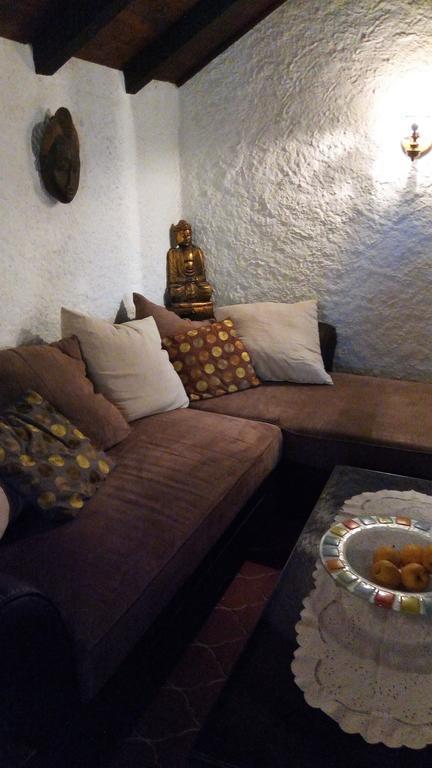 Chambres D'Hotes Chez Pierrot Et Flo Vugelles-La Mothe エクステリア 写真