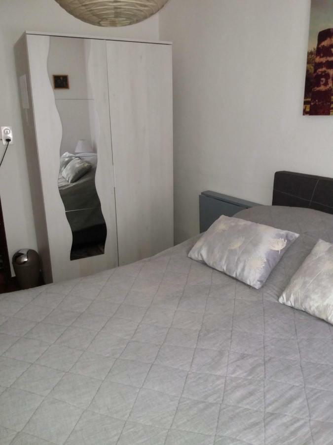Chambres D'Hotes Chez Pierrot Et Flo Vugelles-La Mothe エクステリア 写真